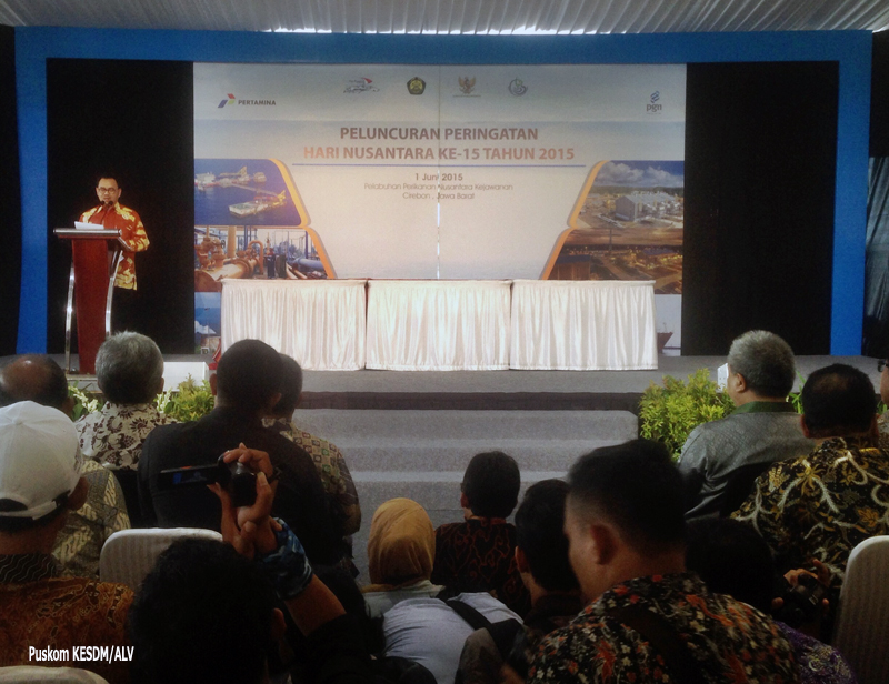 Stop Membelakangi Laut..!!!